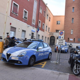 Ventimiglia: l'associazione 'Alziamo i toni' ringrazia Polizia di Frontiera e i francesi del Paf per l'operazione 'Pantografo'