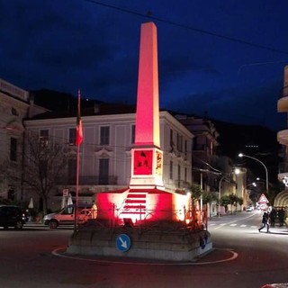 Taggia: annullate per la pandemia tutte le manifestazioni per San Benedetto, monumenti illuminati di rosso