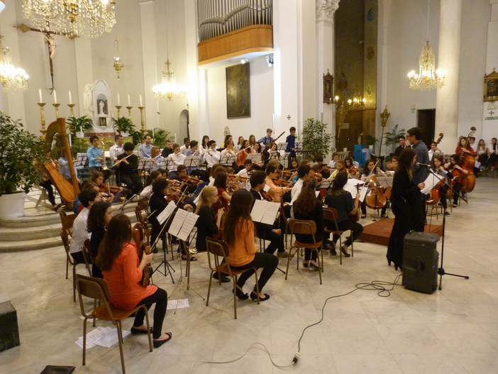 Sanremo: domenica al Teatro del Casinò concerto dell'Orchestra Giovanile Regionale Ligure