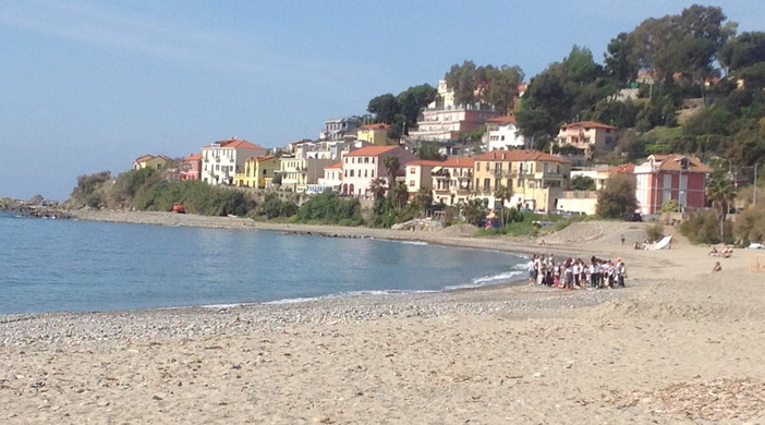 Sanremo: revocato il divieto di balneazione sulle spiagge di Bussana