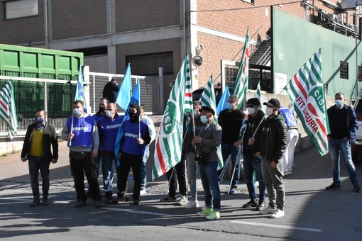 Sanremo, sciopero dei lavoratori del trasporto bibite, la Uiltrasporti al loro fianco: &quot;Non si può accogliere nessun compromesso&quot;