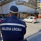 Sanremo: per la Polizia Locale una settimana di Ferragosto tra ordine pubblico, spazzatura e un ‘volontario’ che si presenta al comando