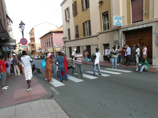 Lega Nord di Ventimiglia: &quot;Si cancellino le scritte offensive contro la Polizia!&quot;