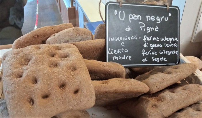 Torna il profumo e il sapore del “Pane nero di Pigna”