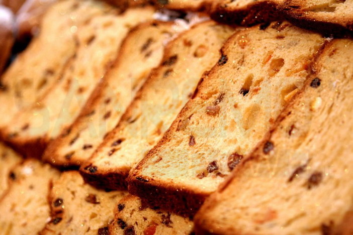 Vallecrosia: mancata consegna dei panettoni agli anziani, minoranza attacca &quot;Con le giuste attenzioni le cose si possono fare&quot;