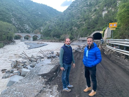 Alessandro Piana con il presidente Giovanni Toti nelle zone colpite dal maltempo nel Ponente