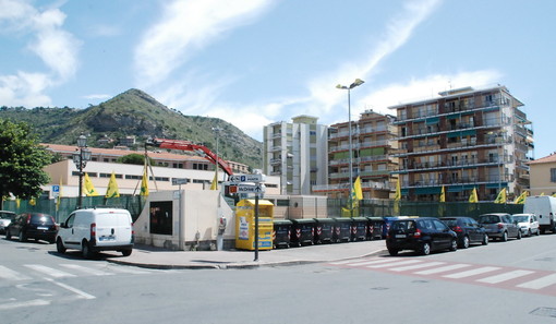 Ventimiglia: automobilisti segnalano la presenza di parcheggiatori 'abusivi' nella zona dell'ex palestra Gil