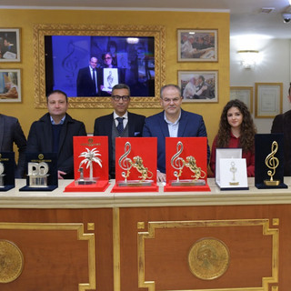#Sanremo2020: i premi del maestro orafo Michele Affidato per i big della musica