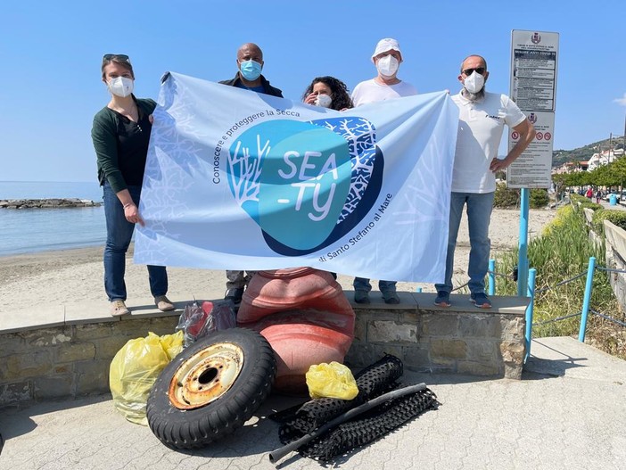 Sabato pulizia della spiaggia a Santo Stefano al Mare con il progetto 'Sea-ty'