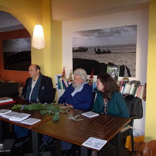 Bordighera: grande partecipazione ieri per la presentazione del libro 'Cucinare il giardino'