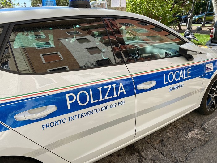 Sanremo: alla guida dell’auto con la patente revocata da anni, ottiene le rate per la maxi multa da oltre 5 mila euro