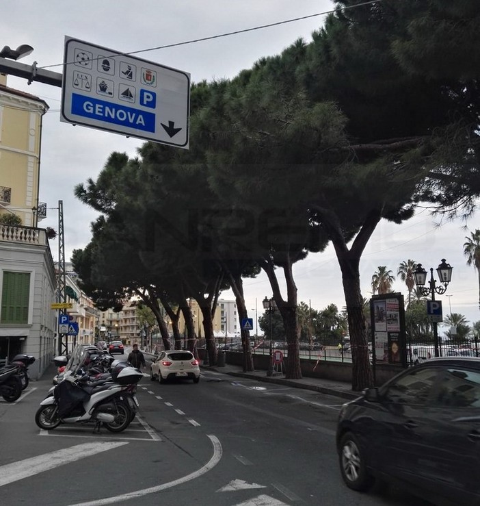 Sanremo: si rompe il collettore fognario di via Nino Bixio, da lunedì via chiusa per i lavori