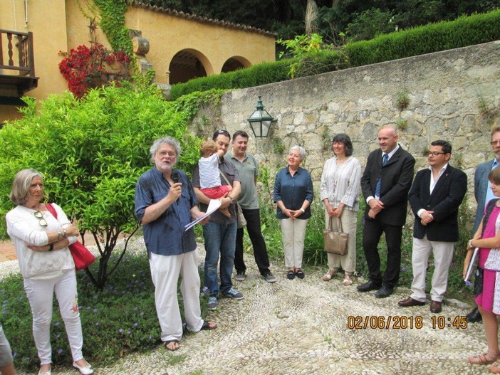 Mentone: presentato ieri ai giardini 'Serre de la Madone' il libro di Gilles Montelatici e Frank Brizzi