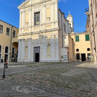 Sanremo: venduto alla società 'PiEmmeQuattro' l'immobile Amaie di piazza Cassini, diventerà un ostello