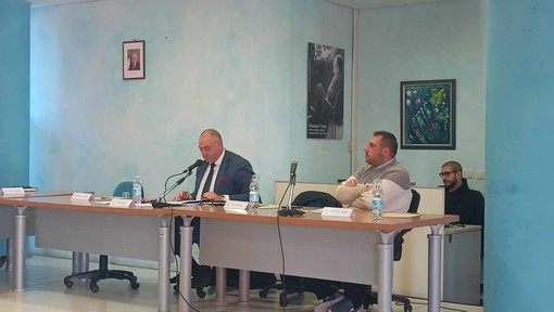 Polemica in consiglio comunale a Vallecrosia, Perri: &quot;Rispetto, dignità e imparzialità non garantiti, sminuito il ruolo dell'opposizione&quot;