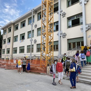 I lavori alla scuola di via Pelloux