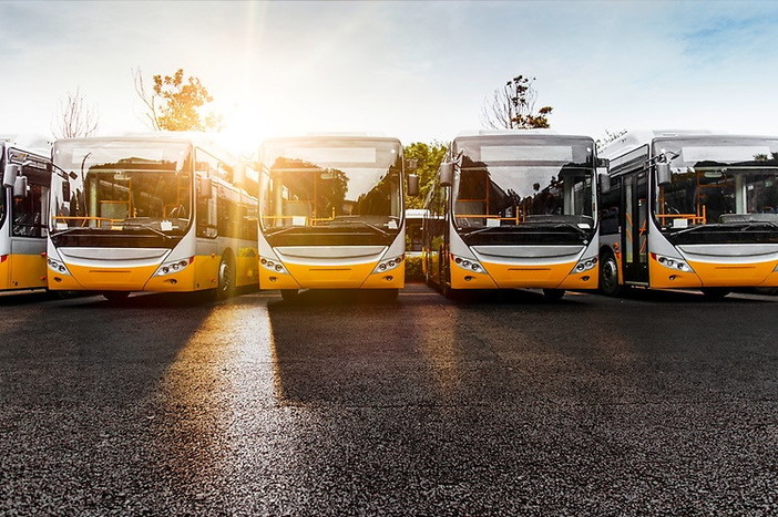 Autobus: crollano le immatricolazioni in Liguria -26% nel 2020, Imperia la più inquinante (il 30% è Euro 0, 1 e 2)