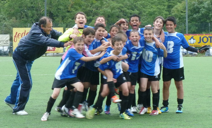 Calcio Giovanile: la Carlin’s Boys 2001, in trasferta a Serra Riccò, vince il torneo 'Samp in Rete', riservato alle società affiliate alla Sampdoria