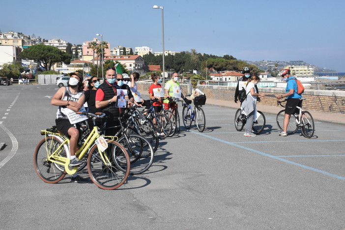 Sanremo: solamente 15 'Sardine' in partenza oggi da Pian di Poma per la 'Pedalata per la Repubblica' (Foto)