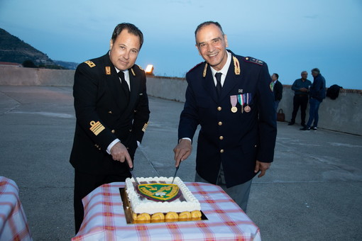 Dopo circa 40 anni di servizio va in pensione il vice dirigente del settore polizia di frontiera di Ventimiglia