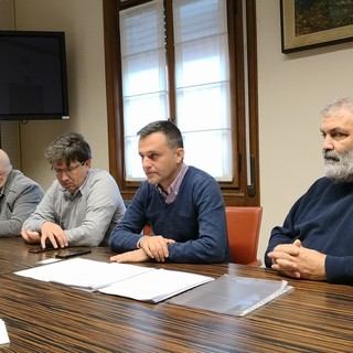 Appalto rifiuti valle Impero parla la cooperativa Proteo: &quot;Il passaggio dei lavoratori sarà alla pari&quot; (Foto e video)