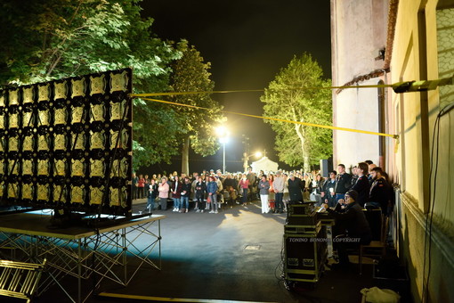 Sanremo: centinaia di persone sabato sera alla Processione alla Madonna della Costa, le foto di Tonino Bonomo