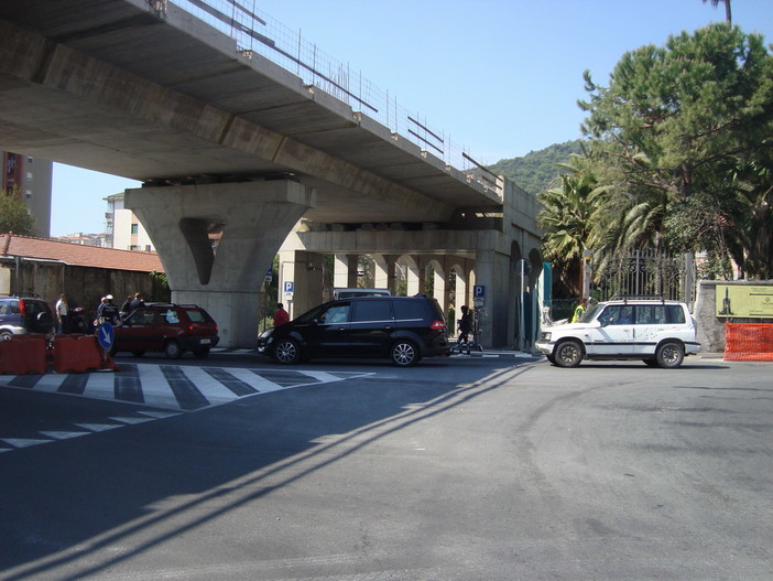 Imperia: chiusura del parcheggio di Castelvecchio, l'appello dei residenti al Commissario del Comune