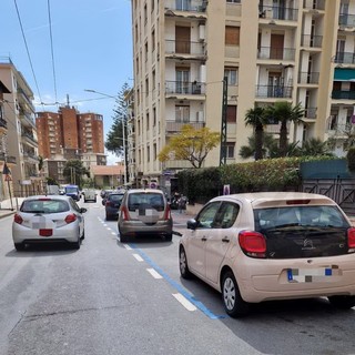 Arma di Taggia: in allestimento il cantiere per la nuova scuola in viale delle Palme, parcheggi gratis in via Stazione