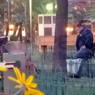 Sanremo: donna picchiata ai giardini Medaglie d'Oro da due ubriachi, interviene la Polizia (Foto)