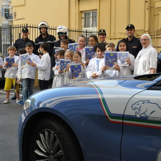 Sanremo: incontro degli agenti del Commissariato con gli alunni della scuola Primaria 'Almerini-Dante Alighieri'