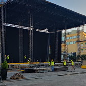 Festival di Sanremo 2023: annuncio di Amadeus, ecco quali saranno gli ospiti del palco di piazza Colombo