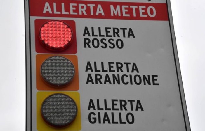 Sanremo: allerta meteo e informazioni ai cittadini, quattro nuovi pannelli della Protezione Civile in città