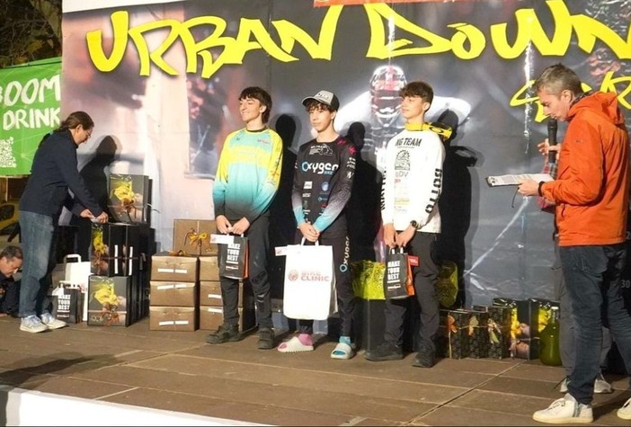 Romeo Ventura e Matteo Botto della PSV NG Team sul podio all'Urban Downhill Sanremo (Foto)