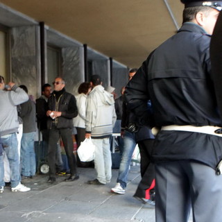 Ventimiglia: tensione tra profughi e media questa sera alla stazione, inscenata una protesta