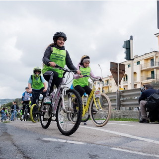 Sport e Natura: ottanta bambini alla pedalata eco-educativa della Milano-Sanremo