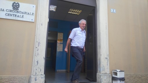 Bordighera: cerimonia Liberazione, il giudice Luppi si scaglia contro il referendum costituzionale, Albano: “ognuno è libero nel voto”