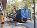 Sanremo: se ne va un altro pezzo di storia, rimossa l'edicola di corso Garibaldi (Foto e Video)