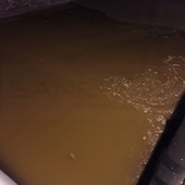 Bordighera: acqua marrone alla foce del 'Borghetto', dal &quot;Comune &quot;Dovuta a lavori sulla rete fognaria&quot; (Foto)