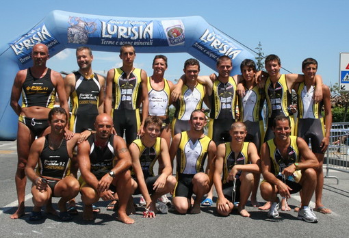 Doppio appuntamento di festa l'11 e 19 agosto per i soci della 'Riviera Triathlon 1992'