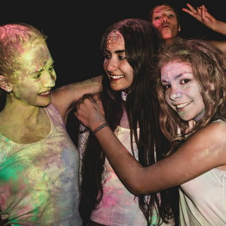 Doppio evento a Riva Ligure con la chiusura del Radio Campo di Radio Immaginaria con il Color Party in spiaggia e Festa del 30° anniversario della Fudoshin Karate