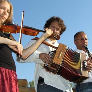 Ventimiglia: questa sera in piazza San Michele nella città alta il concerto dei 'Roussinhol'