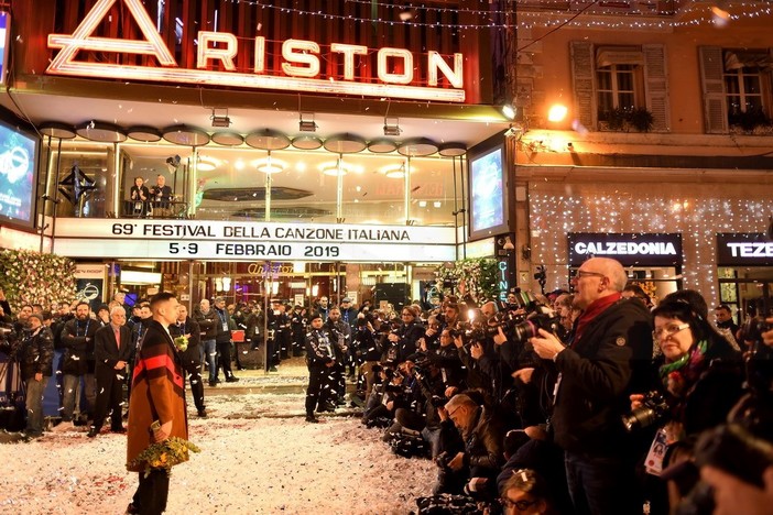 A pochi minuti dal via della 69a edizione del Festival ecco le foto di Tonino Bonomo ieri al 'Red Carpet'