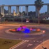 Il Camporosso sale in Promozione, la rotonda del ponte dell’Amicizia si illumina di rossoblù (Foto)