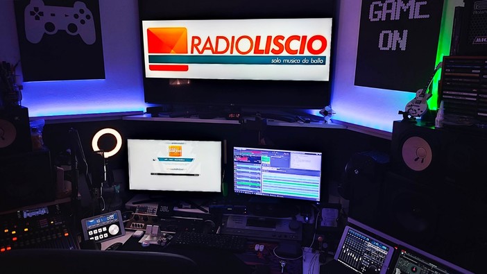 Nasce RADIO LISCIO, la nuova emittente per chi ama la musica da ballo