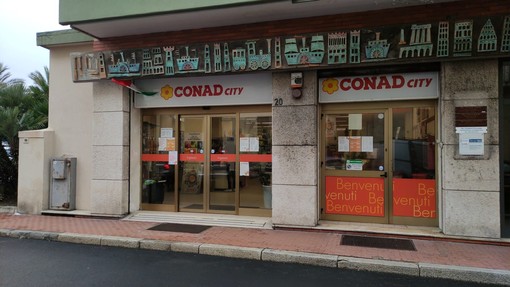 Bordighera: preso dai Carabinieri il rapinatore del Conad di via Sant'Antonio, è un giovane della zona