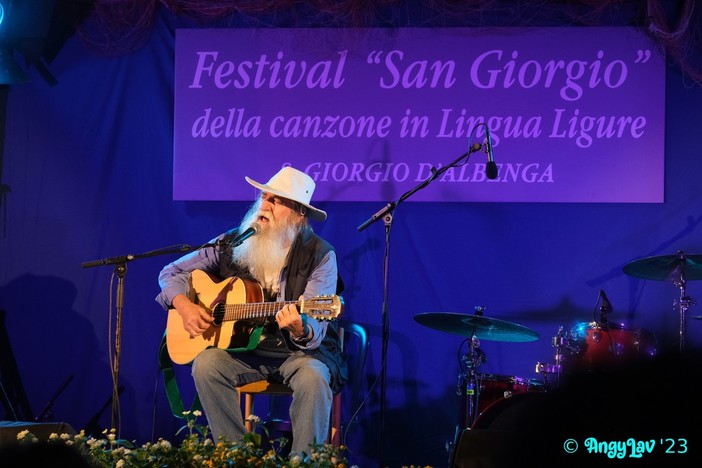 Festival della Canzone ligure, ad Albenga trionfa l'imperiese Renzo Graglia