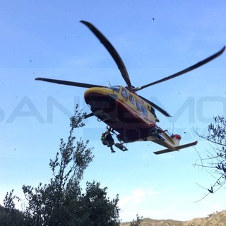 Ventimiglia: ciclista cade nella zona di frazione Calvo, trasportato in elicottero al 'Santa Corona' di Pietra Ligure