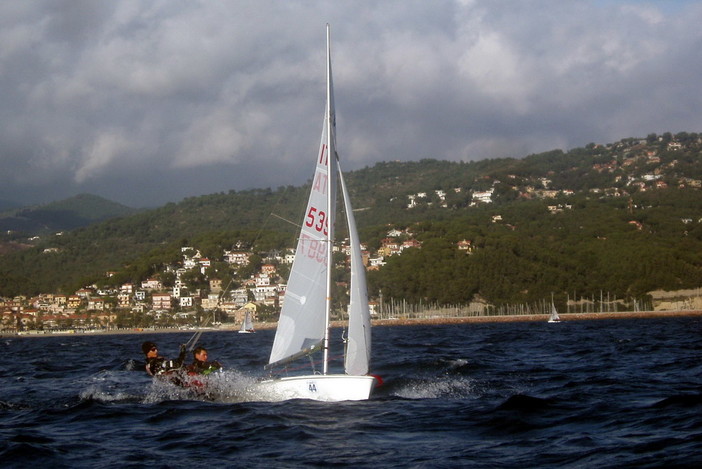 Vela: a Sanremo Veronica Maccari e Marta Lenotti vincono la ‘Regata del Tangone’