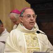 Natale: il messaggio di auguri del Vescovo Antonio Suetta &quot;Ogni cuore si apra per portare la pace&quot; (Video)