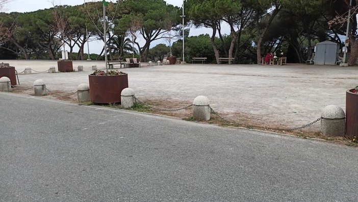 Bordighera, esami patente AM per ciclomotori: scatta il divieto di sosta sulla Spianata del Capo